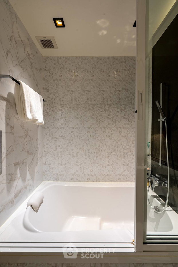 รูป คอนโด 2-ห้องนอน ที่ เมอเวนพิค เรสซิเด้นท์ แอนด์ พูลวิลล่า ใกล้ เมืองพัทยา (ID 1350504) - รูปที่ 5/14