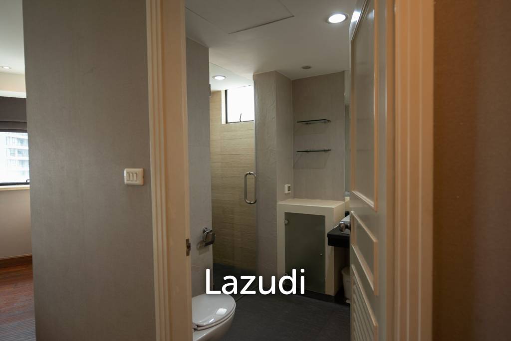 รูป 265.0 ตร.ม. 3 ห้องนอน 3 ห้องน้ำ คอนโดสำหรับ ขายใน คลองตัน - รูปที่ 17/34