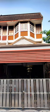 ขายทาวน์เฮ้าส์ 3 ชั้น สุขุมวิทซอย 89/1 ราคา 8.90 ล้านบาท 25 ตรว. (หลังมุม) 4 ห้องนอน/ 3 ห้องน้ำ ห่าง 400 เมตรจาก บีทีเอส สถานีบางจาก (MAC891)