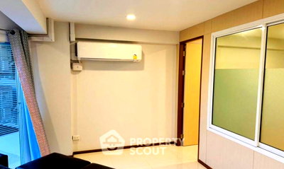 ขายคอนโด : คอนโด 1-ห้องนอน ที่ จอมเทียน บีช คอนโดมิเนียม ใกล้ หาดจอมเทียน (ID 1899445)