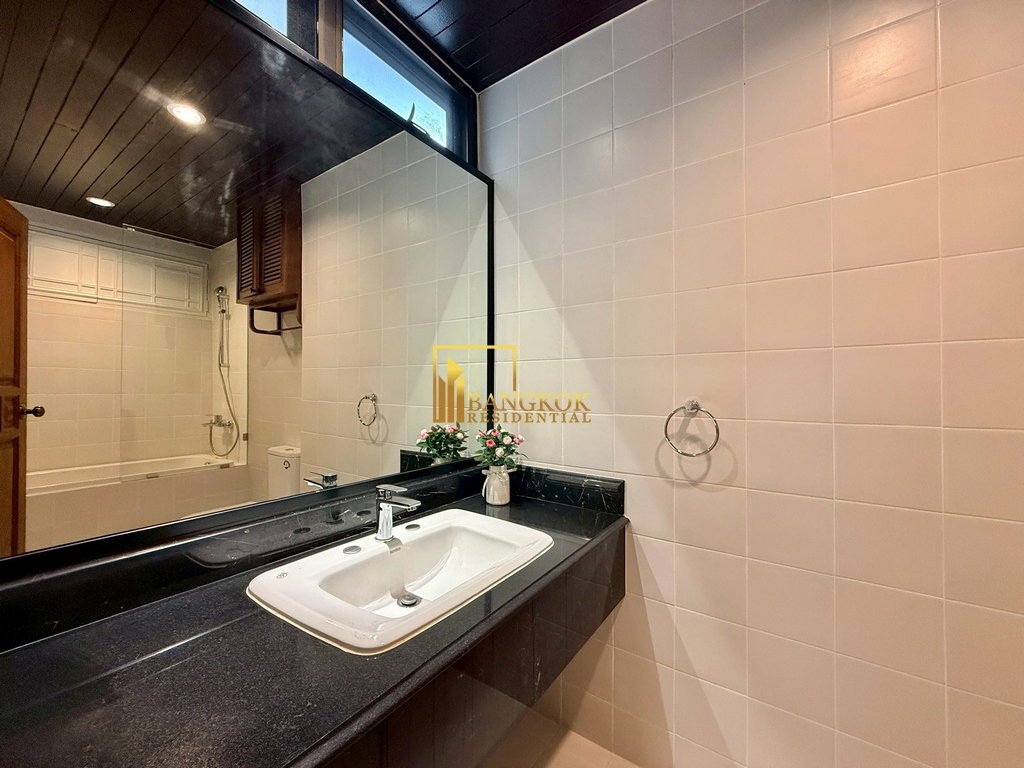 รูป Elegant 3+1 Bedroom Luxury Apartment in Phrom Phong Area - BR21391AP - รูปที่ 24/45