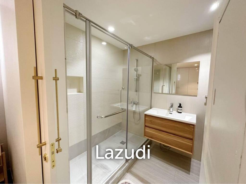 รูป 139.0 ตร.ม. 2 ห้องนอน 2 ห้องน้ำ คอนโดสำหรับ ขายใน คลองตันเหนือ - รูปที่ 12/13