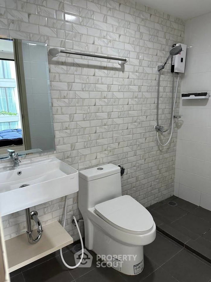 รูป คอนโด 1-ห้องนอน ที่ ฟีล คอนโด ลาดพร้าว 122 ใน พลับพลา (ID 2252612) - รูปที่ 2/10