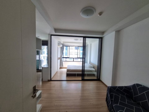 ND0368 ปล่อยเช่า คอนโด J condo สาทร-กัลปพกฤษ์ วิวสระว่ายน้ำ