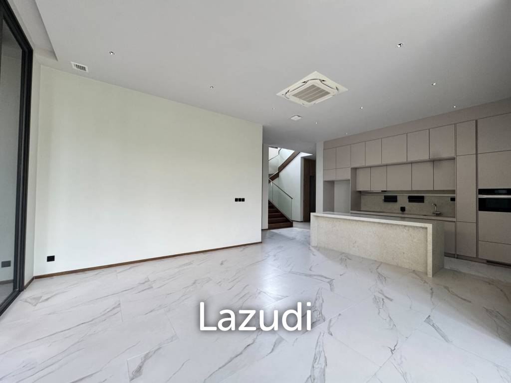 รูป 551.0 ตร.ม.  4 ห้องนอน  5 ห้องน้ำ บ้านเดี่ยวสำหรับ ขายใน สวนหลวง - รูปที่ 8/24