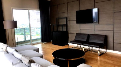 ขายคอนโด : LTH5025 – Millennium Residence FOR SALE 3 beds 3 baths Size 193 Sq.M. nearby BTS Asoke Station ONLY 35 MB