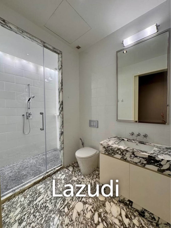 รูป 272.7 ตร.ม. 4 ห้องนอน 5 ห้องน้ำ คอนโดสำหรับ เช่าใน สีลม - รูปที่ 18/26