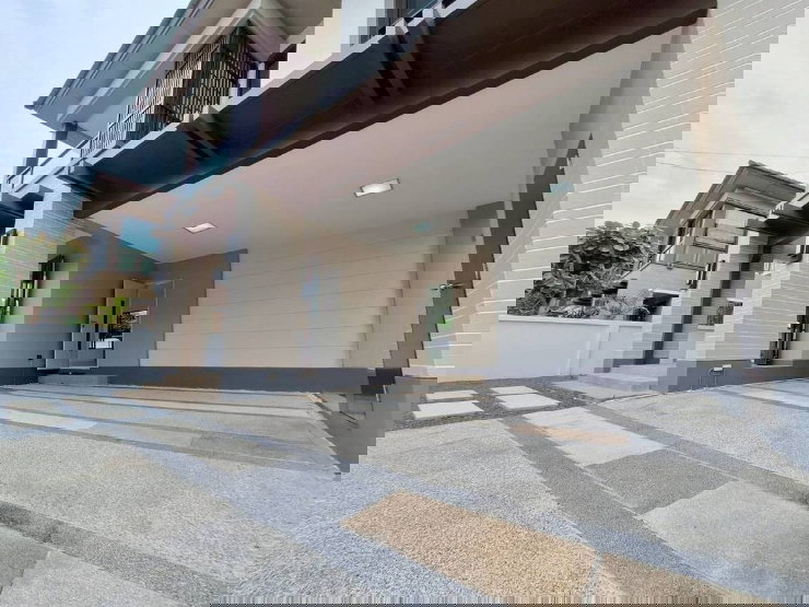 รูป ขายบ้านวัชรพล สายไหม “เศรษฐสิริ วัชรพล” 54.6 ตร.ว. หลังนี้สวยมาก พร้อมอยู่ทันที
ราคาเพียง 7,490,000 บาท - รูปที่ 3/20