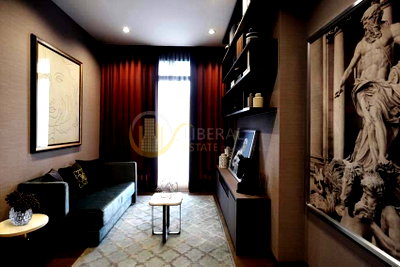 Condos for sale : The Diplomat Sathorn FOR SALE 2 beds 2 baths size 69.58 Sq.M. near BTS Surasak station ONLY 13.5 MB