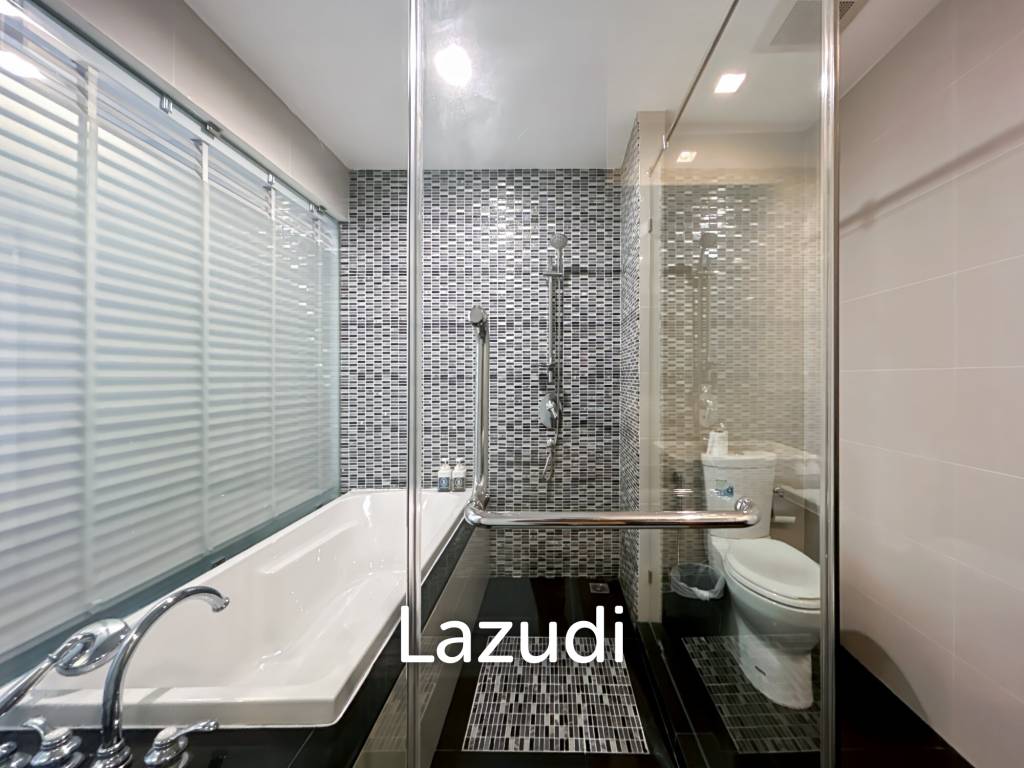 picture The Crest Santora : 2 Bedroom Condo With Pool Access - 14/24