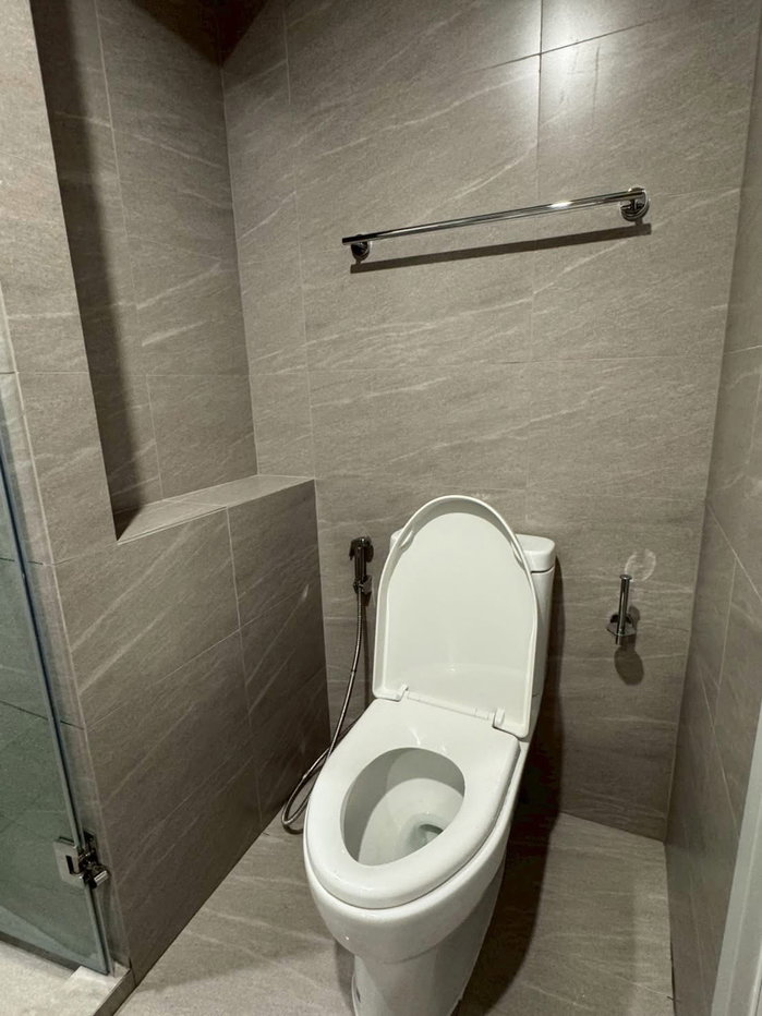 picture Reference Sathorn Wongwianyai Full Furnitured and electrical - 9/10