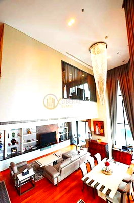 Condos for sale : LTH2846 – Bright Sukhumvit 24 FOR RENT 3 beds 4 baths size 189.39 Sq.M. Nearby BTS Phrom Phong station ONLY 39 MB