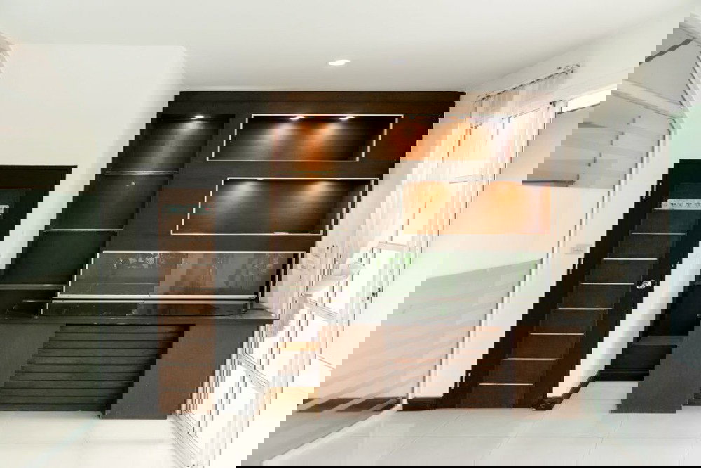 รูป 🏡 Home Office พร้อมอยู่ ลาดพร้าว-วังหิน 34 | หมู่บ้านชาลิสา 6 ห้อง (นอน/ทำงาน) 3 ห้องน้ำ ตกแต่งพร้อมใช้งาน ฟังก์ชันครบ 💰 ราคาเช่า 35,000/เดือน. - รูปที่ 7/17