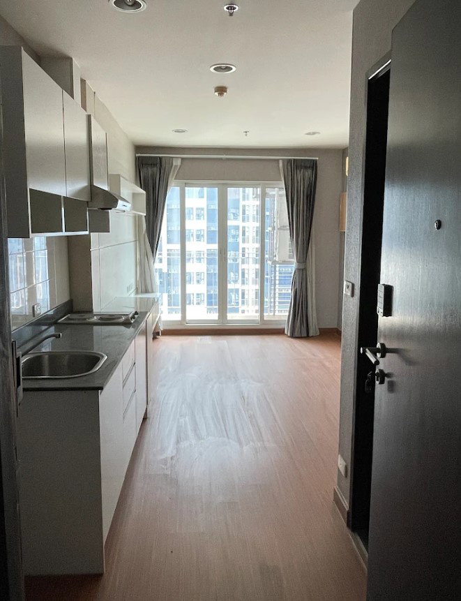 picture CONDO 50.1 square meter null Khlong Toei Phra Kanong for 4640000 THB - 2/8