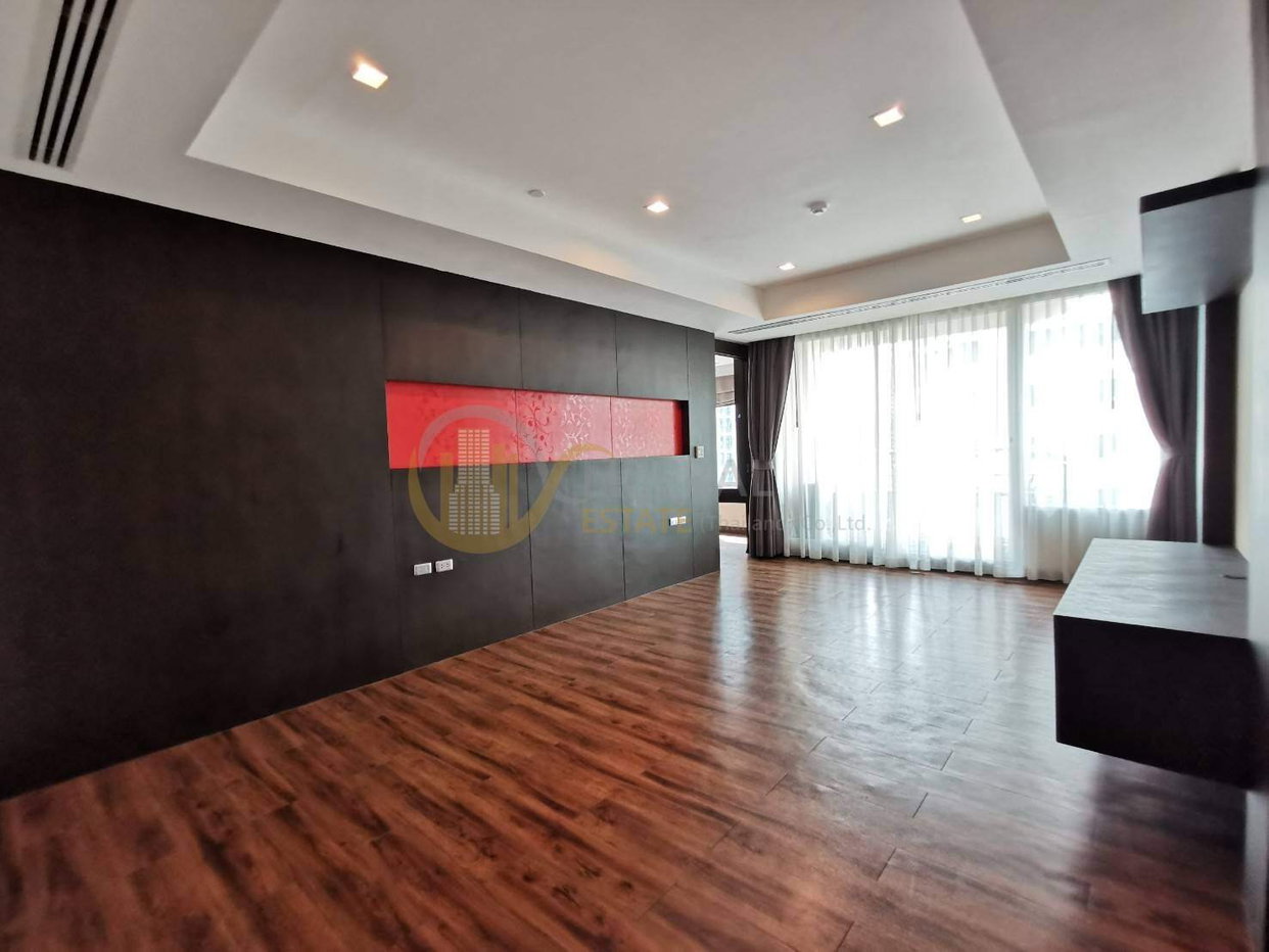 รูป LTH3195 – Ideal 24 FOR RENT 4 beds 4 baths size 322 Sq.M. Nearby BTS Phrom Phong station ONLY 180k/Month - รูปที่ 5/7