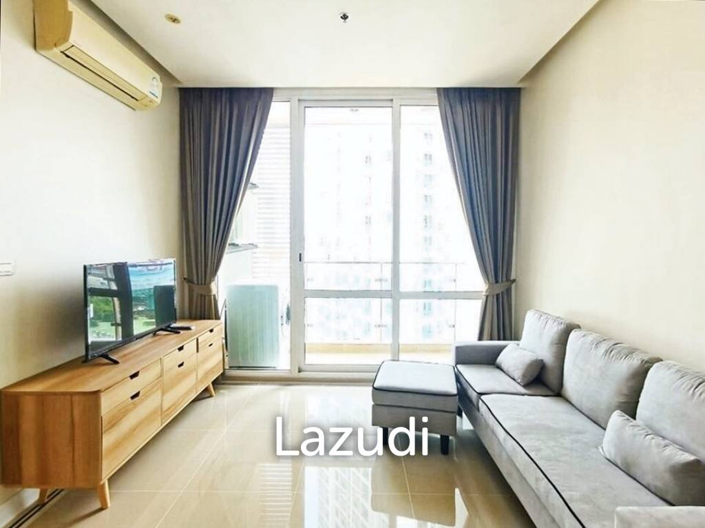 picture 1 Bed 1 Bath 39 SQ.M T.C. Green Condominium - 1/11