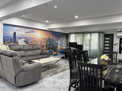 2-BR Condo at Ruamchok Condo View 2 close to Phratamnak (ID 2393509)