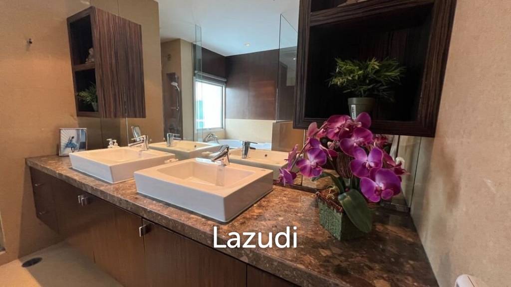 picture 4 Bed 3 Bath 275 SQ.M Royal Residence Park - 9/11