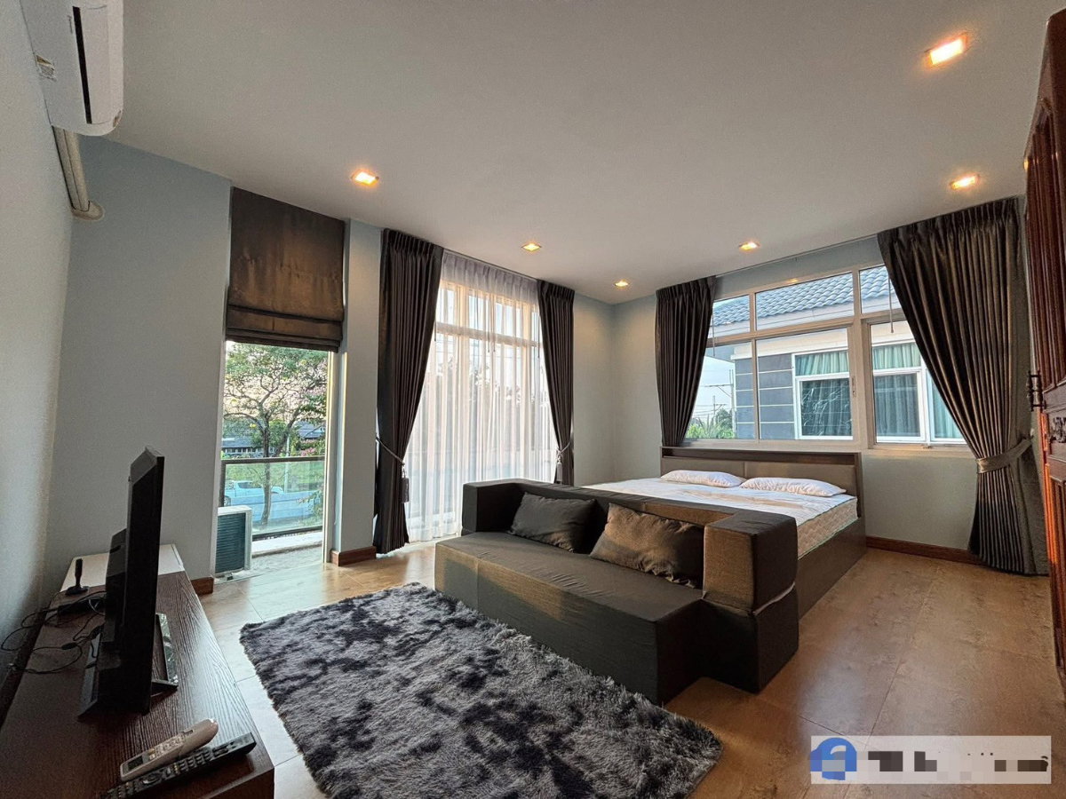 รูป 🏡ให้เช่าและปล่อยขาย บ้านเดี่ยวหรู The Ozone Panya Indra P4 4 ห้องนอน 6 ห้องน้ำ มีห้องแม่บ้าน ทำเลปัญญาอินทรา - รูปที่ 3/9