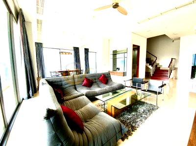 Condos for rent : LTH3252 – Luxury Duplex with Private Pool Le Raffine Sukhumvit 39 FOR RENT 3 beds size 393.8 Sq.M. BTS Phrom Phong Station ONLY 200k /Month