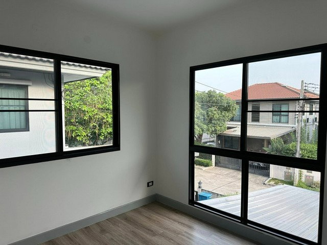 รูป HR3322ให้เช่าบ้านเดี่ยว โครงการ PAVE รังสิต (คลอง 4) – บ้านสวย สภาพใหม่ พร้อมเฟอร์/เครื่องใช้ไฟฟ้าใหม่แกะกล่อง - รูปที่ 7/22