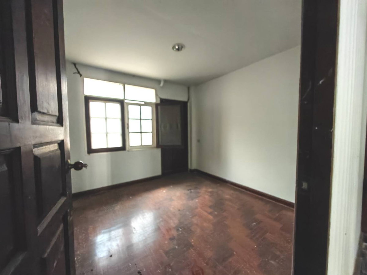 รูป ขายบ้านเดี่ยวในโซนรัชดาภิเษก ซอย 7แยก15 ใกล้ห้วยขวาง - รูปที่ 16/21