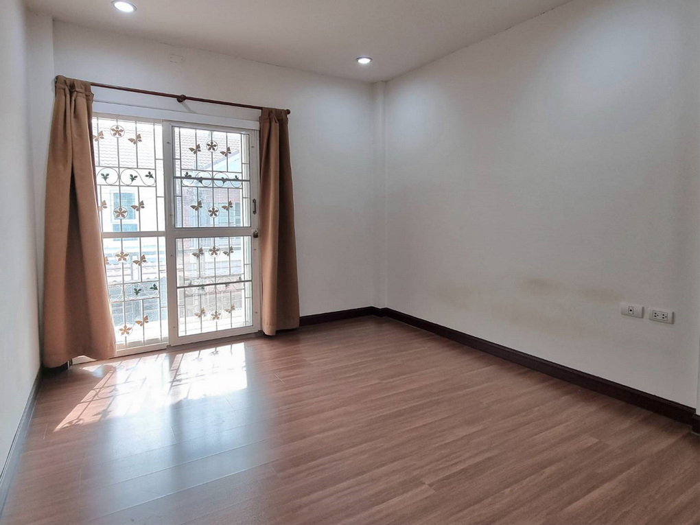 รูป Call : 093-649-9392 หมู่บ้านทิพย์พิมาน บ้านริมน้ำ ใกล้ MRT คลองบางไผ่ 850 เมตร ขายทาวน์เฮ้าส์ 21.5 ตร.วา 3 ห้องนอน 2 ห้องน้ำ ราคาต่ำกว่าตลาด - รูปที่ 7/13