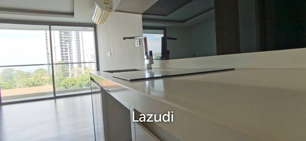 picture Studio 1 Bathroom 31.76 SQ.M. The Peak Tower - 7/10