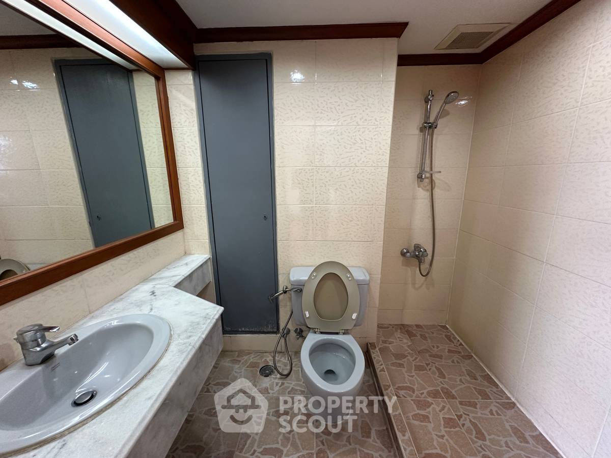 รูป คอนโด 3-ห้องนอน ที่ สี่พระยา ริเวอร์วิว คอนโดมิเนียม ใกล้ MRT หัวลำโพง (ID 2484533) - รูปที่ 20/23