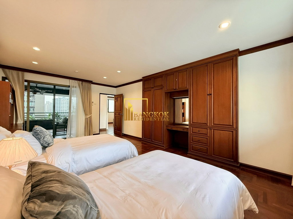 รูป Elegant 3+1 Bedroom Luxury Apartment in Phrom Phong Area - BR21391AP - รูปที่ 22/45