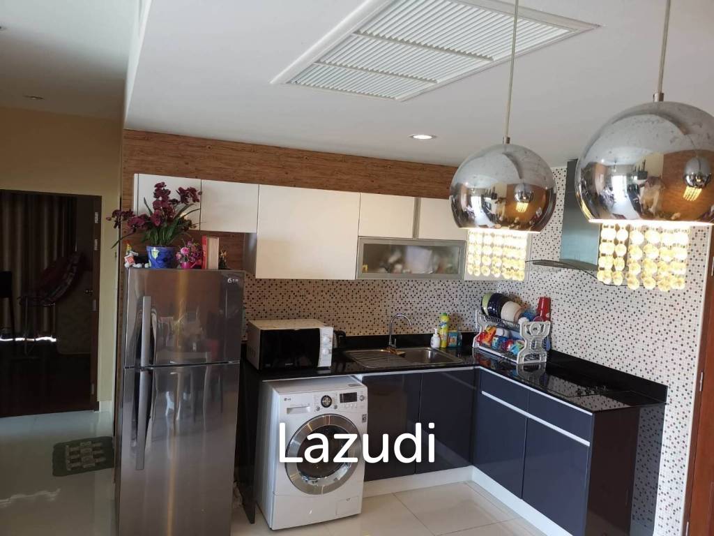 picture 2 Bed 3 Bath 75 SQ.M The Axis Condo - 4/16