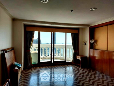 Condos for rent : High-Floor 1-BR Condo 68 Sqm at Patpong Near BTS Chong Nonsi (ID 452726)