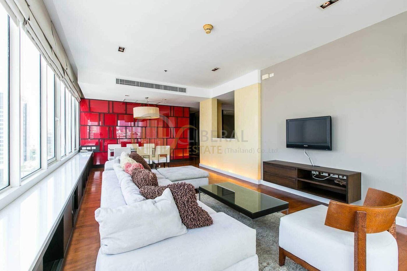 รูป LTH3052 – Siri Residence FOR SALE 3 beds 3 baths size 142 Sq.M. Nearby BTS Phrom Phong station ONLY 30 MB - รูปที่ 4/6