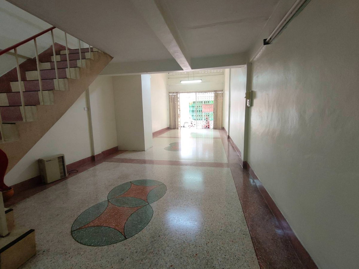 รูป ขายอาคารพาณิชย์ 4 ชั้น ซอยจันทร์ 16 Tel.0999983897 - รูปที่ 3/14