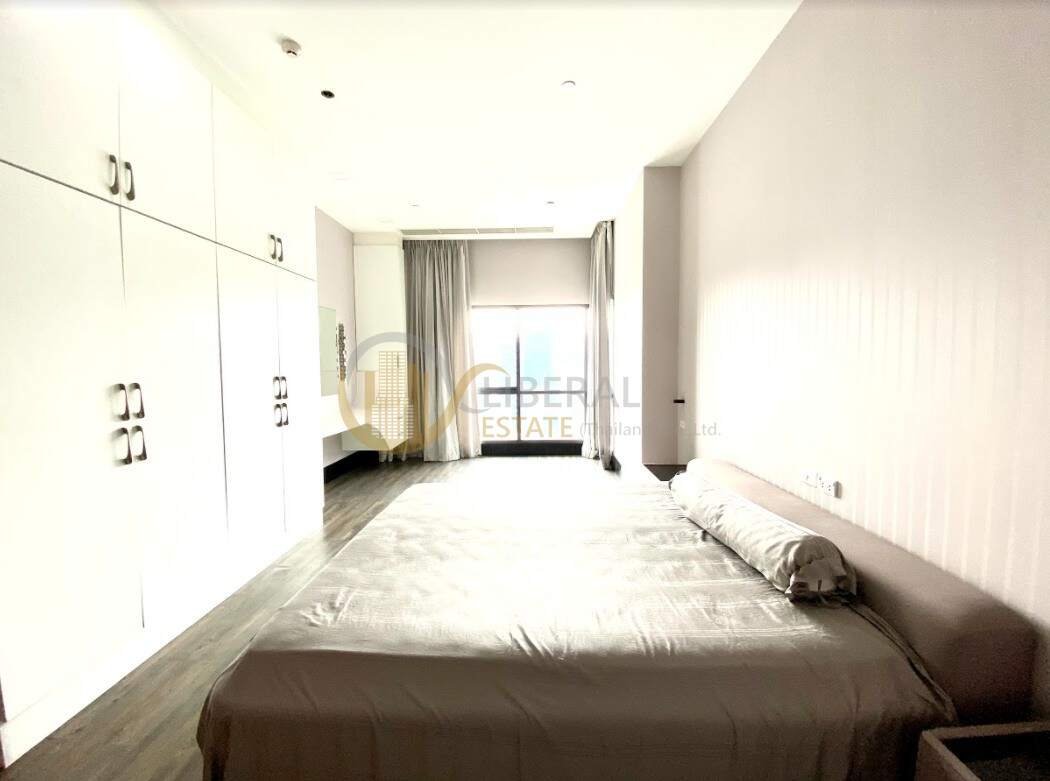 รูป LTH3253 – Luxury Duplex with Private Pool Le Raffine Sukhumvit 39 FOR SALE 3 beds size 393.8 Sq.M. BTS Phrom Phong Station ONLY 83 MB - รูปที่ 1/7