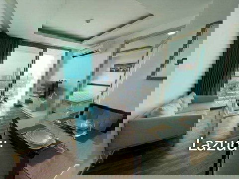 1 Bedroom 1 Bathroom 43 SQ.M. The Peak Tower