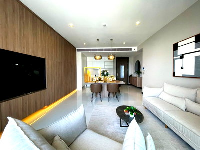 คอนโดให้เช่า : Q Sukhumvit | Modern 2 Bedroom Condo For Rent Next to BTS - BR61153CD