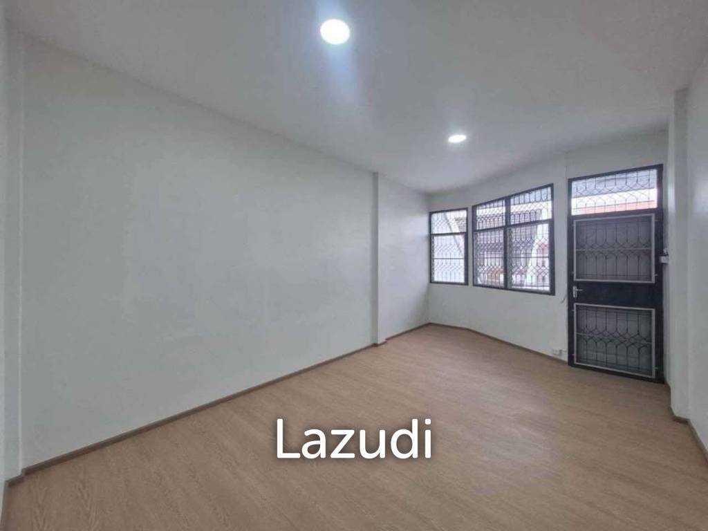 รูป 126.0 ตร.ม.  3 ห้องนอน  2 ห้องน้ำ ทาวน์เฮาส์สำหรับ ขายใน บางโคล่ - รูปที่ 12/12
