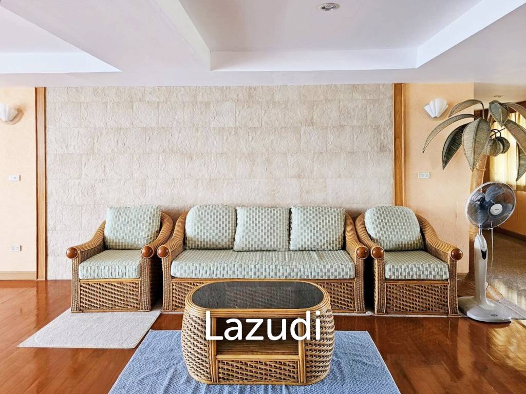 รูป 208.0 ตร.ม.  3 ห้องนอน  2 ห้องน้ำ คอนโดสำหรับ ขายใน ปากน้ำปราณ - รูปที่ 3/20