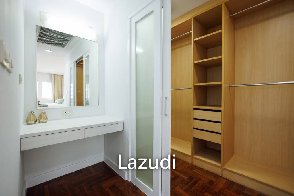 รูป 250.0 ตร.ม. 3 ห้องนอน 4 ห้องน้ำ คอนโดสำหรับ เช่าใน คลองตัน - รูปที่ 23/31