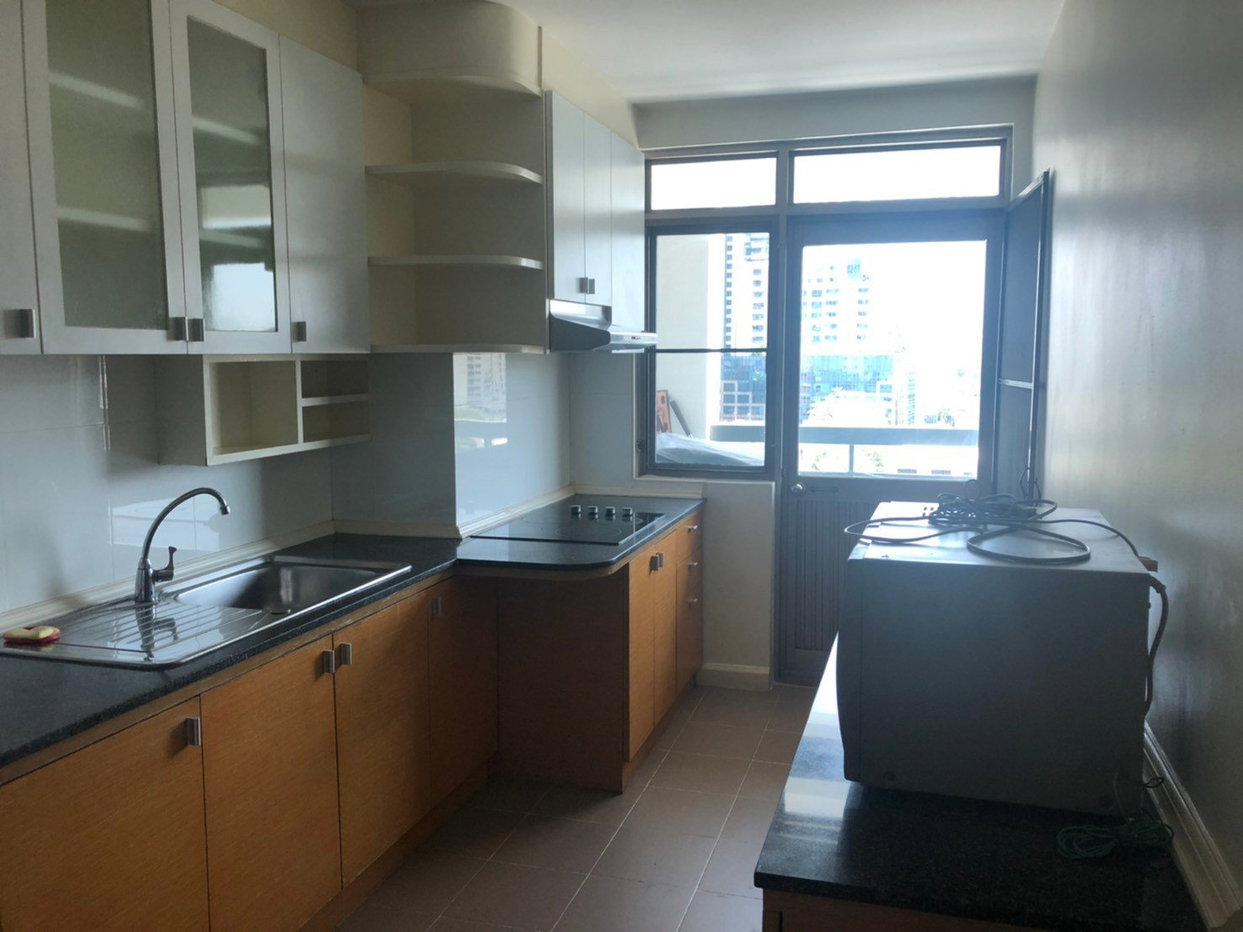 รูป LTH3861 – Royal Castle FOR SALE 3 beds 2 baths size 140 Sq.M. Nearby BTS Phrom Phong station ONLY 14 MB - รูปที่ 5/6