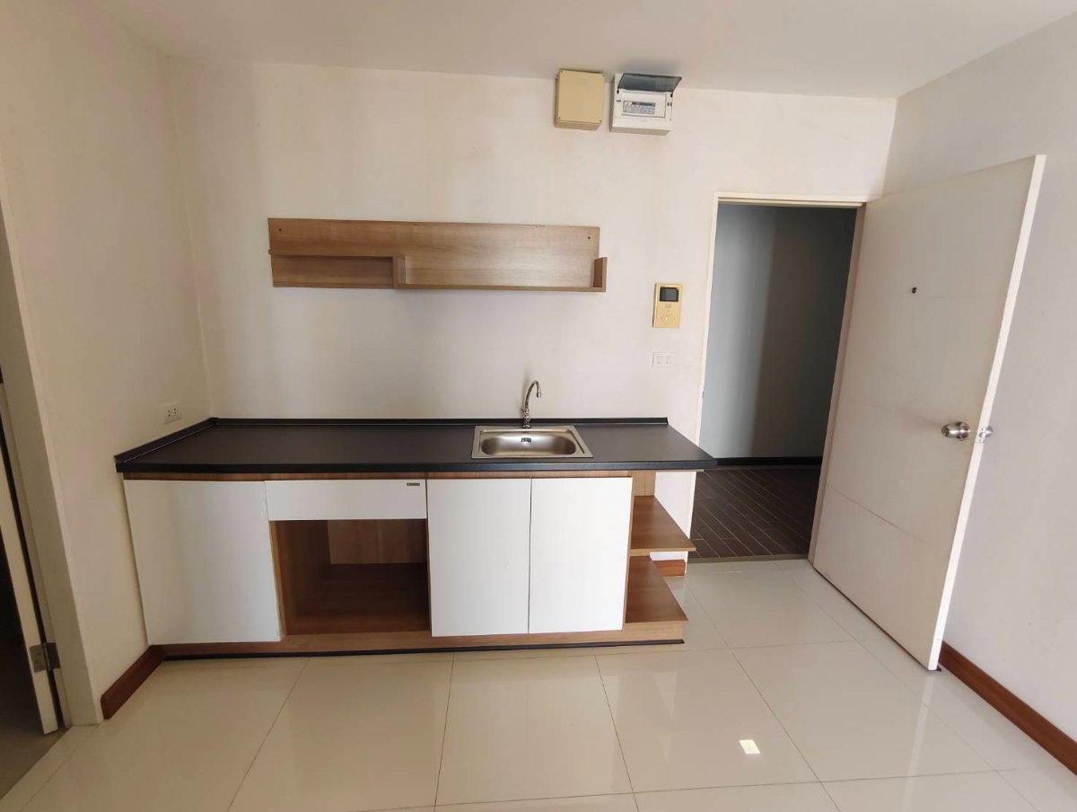 รูป 🔥ให้เช่า ห้องริม อาคารชุดแอร์ลิ้งค์ เรสซิเดนซ์ ลาดกระบัง พร้อมอยู่ - รูปที่ 4/10