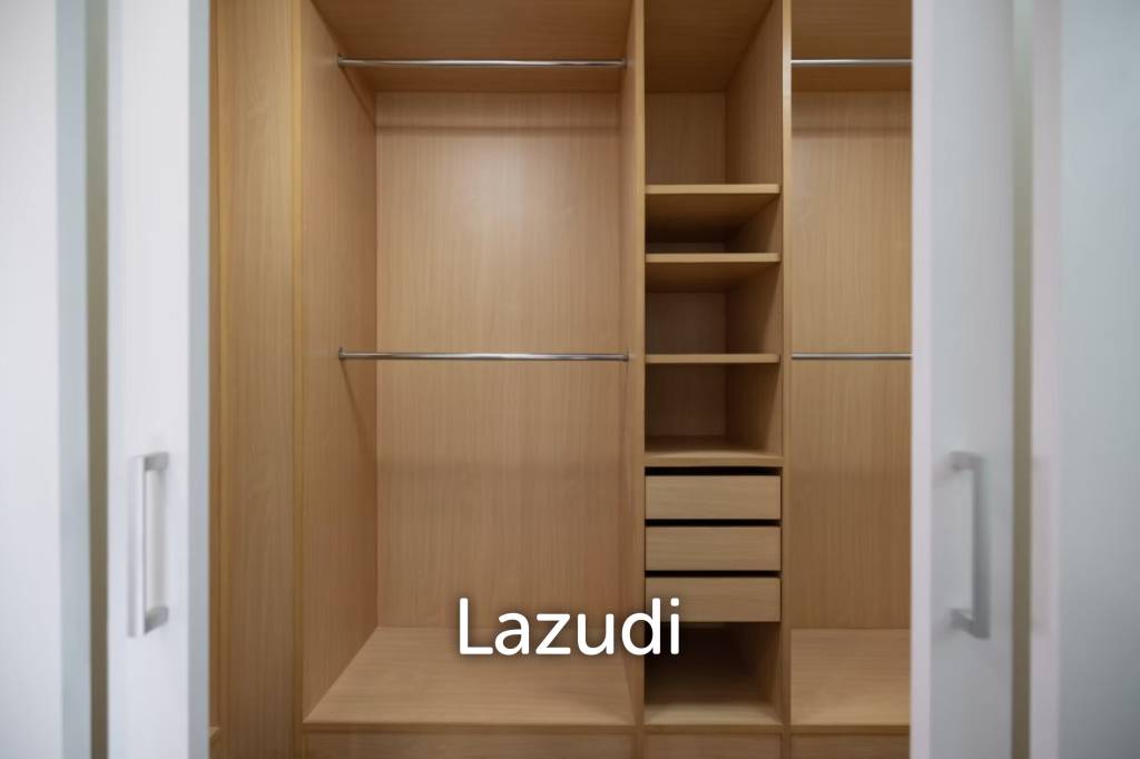 รูป 250.0 ตร.ม.  4 ห้องนอน  4 ห้องน้ำ คอนโดสำหรับ เช่าใน คลองตัน - รูปที่ 13/22