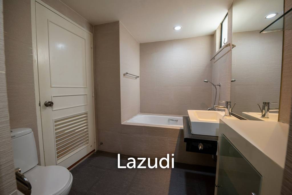 รูป 265.0 ตร.ม.  3 ห้องนอน  3 ห้องน้ำ คอนโดสำหรับ ขายใน คลองตัน - รูปที่ 32/34