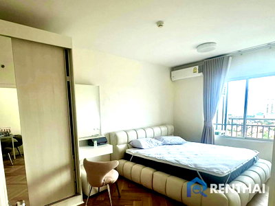 Condos for sale : Affordable 1bed Supalai Mare Condo in Pattaya: Fully Furnished with Superior Facilities