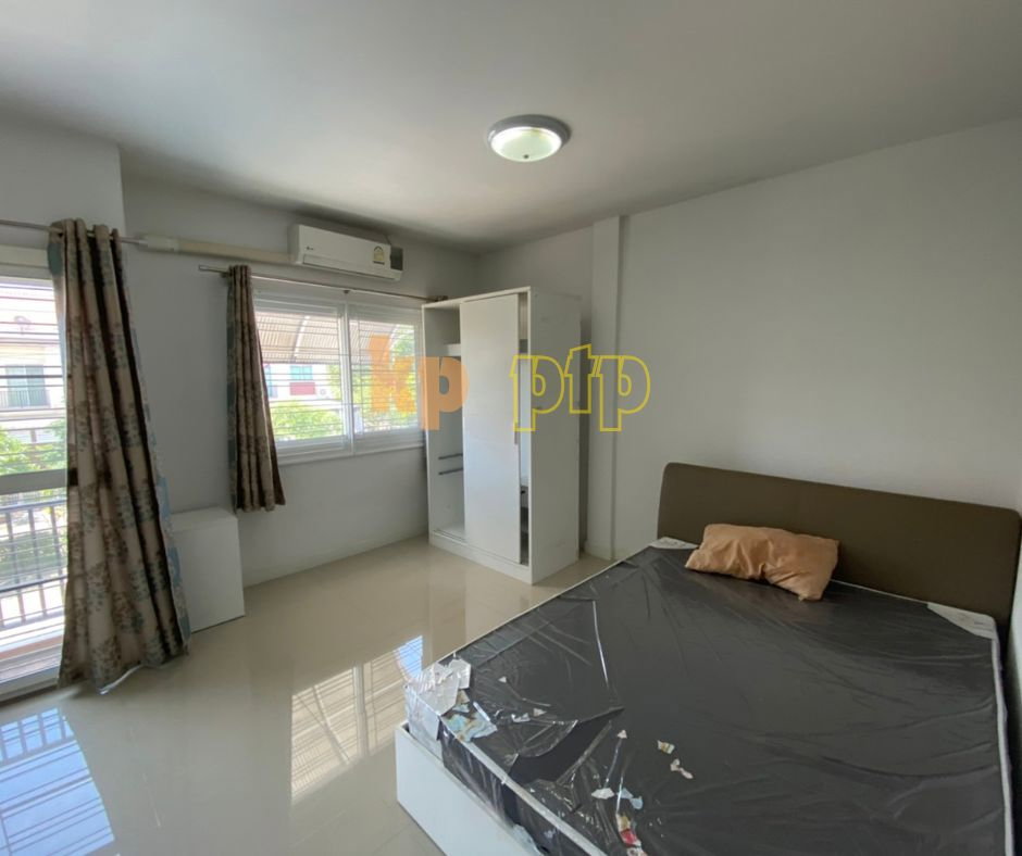 รูป *เช่า* 9,500.- ✔️ทาวน์โฮม ถาวรวิลล่า คลอง3 บ้านสวย เฟอร์ครบ พร้อมอยู่ 🆗 - รูปที่ 3/12