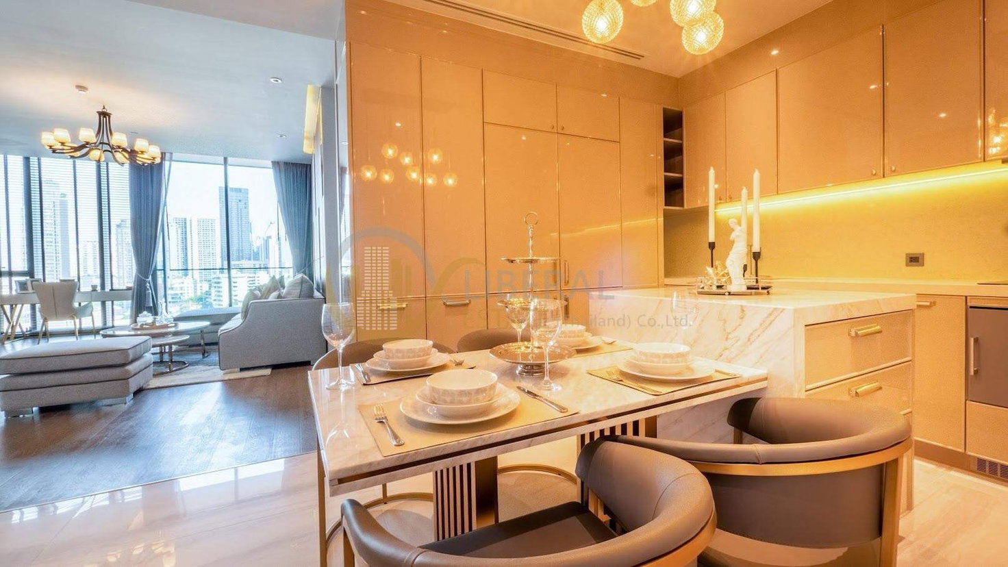 รูป LTH3151 – Kraam Sukhumvit 26 FOR RENT 2 beds 2 baths size 102 Sq.M. Nearby BTS Phrom Phong station ONLY 115k/Month - รูปที่ 2/5