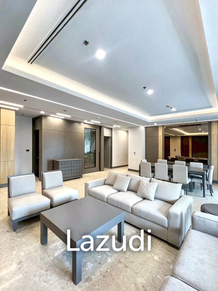 รูป 230.0 ตร.ม. 3 ห้องนอน 3 ห้องน้ำ คอนโดสำหรับ เช่าใน ลุมพินี - รูปที่ 1/12