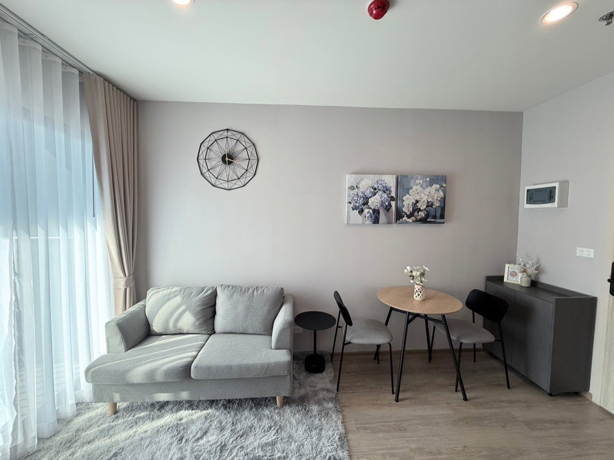 รูป คอนโดใหม่✨ให้เช่า  18,500 บาท 🌟 𝐍𝐮𝐞 𝐃𝐢𝐬𝐭𝐫𝐢𝐜𝐭 𝐑𝟗 🌟  ชั้น 8  ใกล้ MRT-Rama 9  (251274)  - รูปที่ 3/16