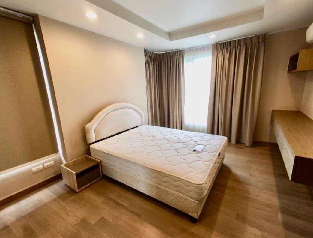 รูป LTH5140 – Avenue 61 FOR RENT 4 beds 4 baths size 272 Sq.M. Nearby BTS Ekkamai station ONLY 100k/Month - รูปที่ 3/5